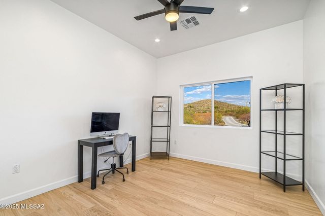 885 N Windbell Circle, Tucson, AZ 85745