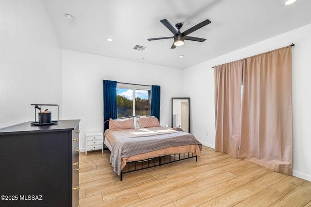 885 N Windbell Circle, Tucson, AZ 85745