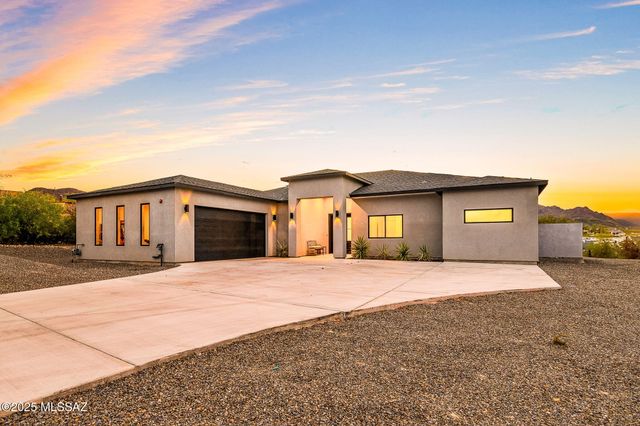 885 N Windbell Circle, Tucson, AZ 85745