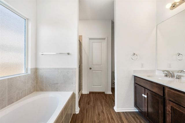 132 Joe Kidd LN, Jarrell, TX 76537