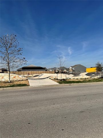 132 Joe Kidd LN, Jarrell, TX 76537