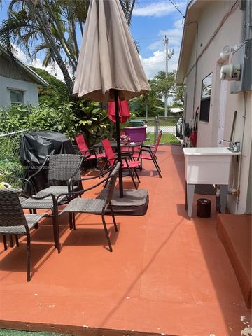 12810 SW 18 ST, Miami, FL 33175