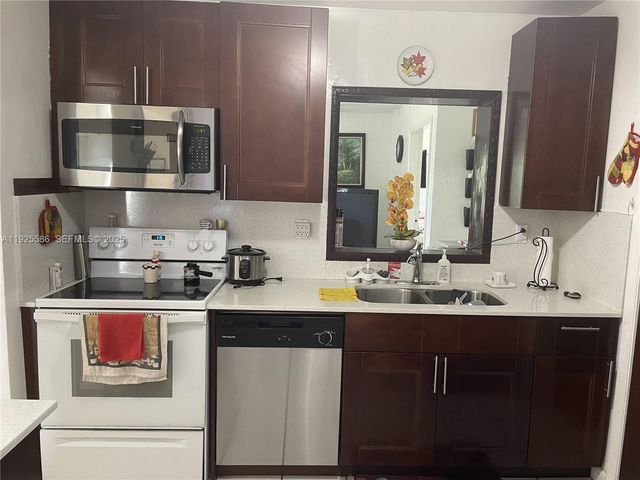 12810 SW 18 ST, Miami, FL 33175