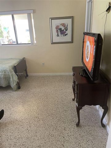 12810 SW 18 ST, Miami, FL 33175