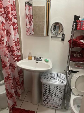 12810 SW 18 ST, Miami, FL 33175