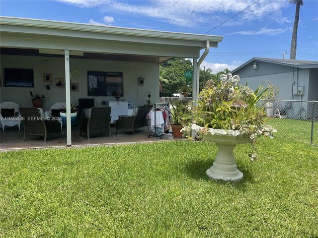 12810 SW 18 ST, Miami, FL 33175