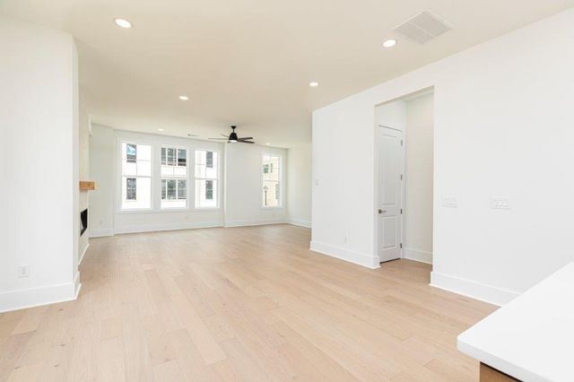 2255 Crestview Drive NE 43, Atlanta, GA 30319