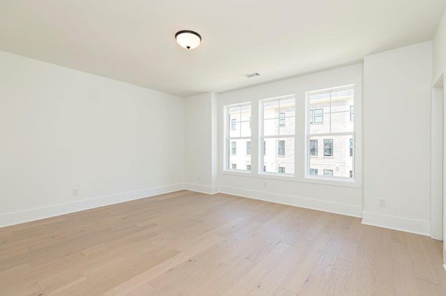 2255 Crestview Drive NE 43, Atlanta, GA 30319