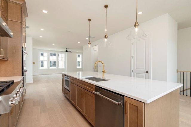 2255 Crestview Drive NE 43, Atlanta, GA 30319