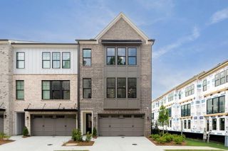 2255 Crestview Drive NE 43, Atlanta, GA 30319