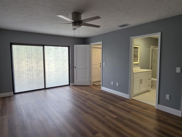 8092 Ambach Way, Hypoluxo, FL 33462