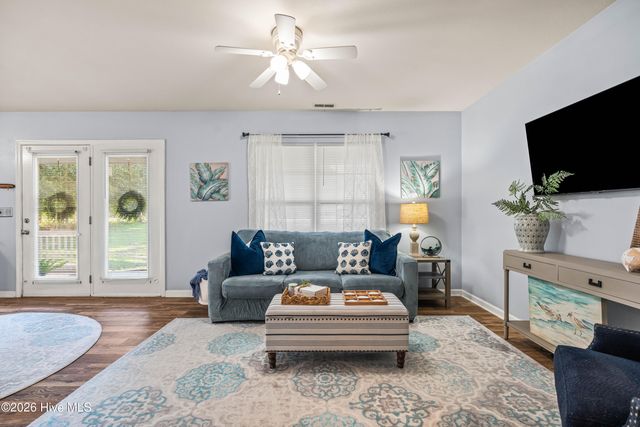 1631 Chadwick Shores Drive, Sneads Ferry, NC 28460