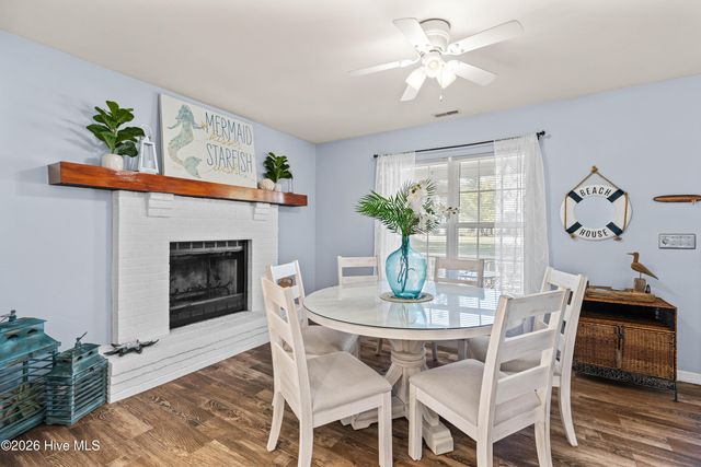 1631 Chadwick Shores Drive, Sneads Ferry, NC 28460