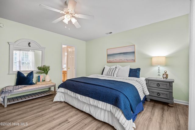 1631 Chadwick Shores Drive, Sneads Ferry, NC 28460
