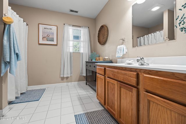 1631 Chadwick Shores Drive, Sneads Ferry, NC 28460