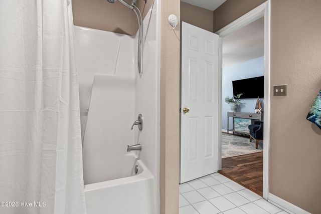 1631 Chadwick Shores Drive, Sneads Ferry, NC 28460