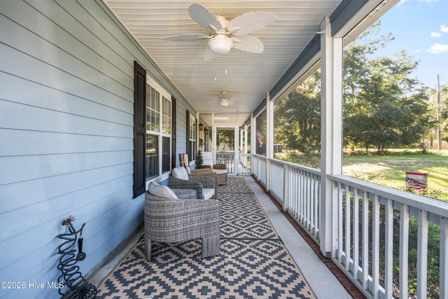 1631 Chadwick Shores Drive, Sneads Ferry, NC 28460