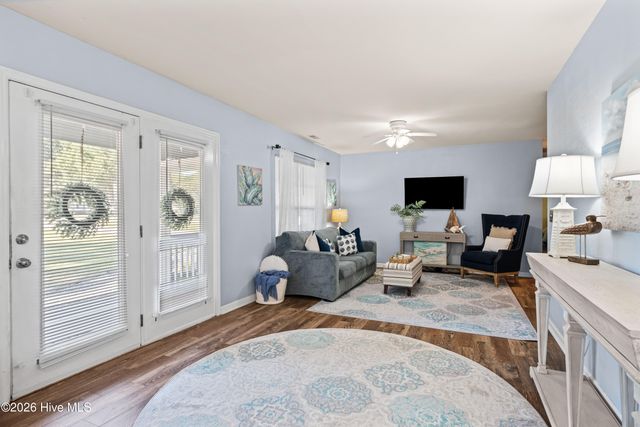 1631 Chadwick Shores Drive, Sneads Ferry, NC 28460