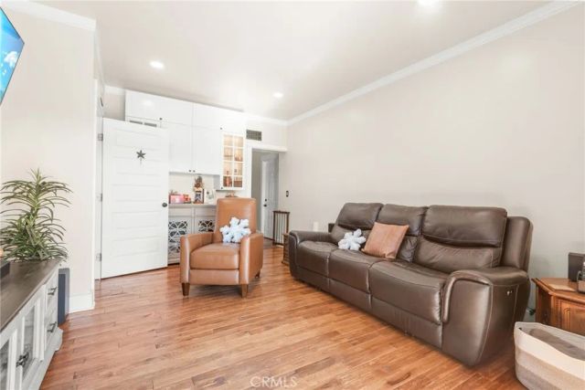 4240 E 15th, Long Beach, CA 90804