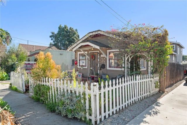 4240 E 15th, Long Beach, CA 90804