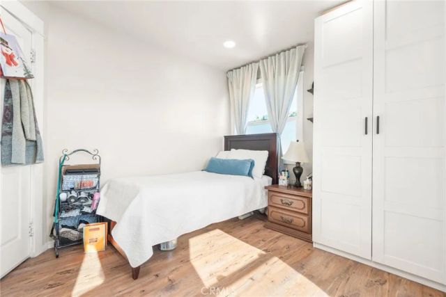 4240 E 15th, Long Beach, CA 90804