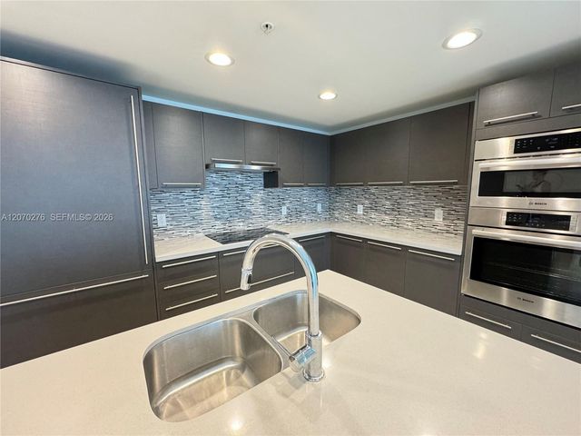 7661 NW 107th Avenue 308, Doral, FL 33178