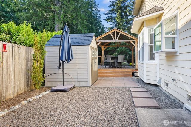 10005 228th Place SE, Woodinville, WA 98077