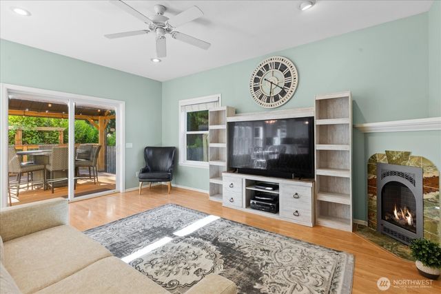 10005 228th Place SE, Woodinville, WA 98077