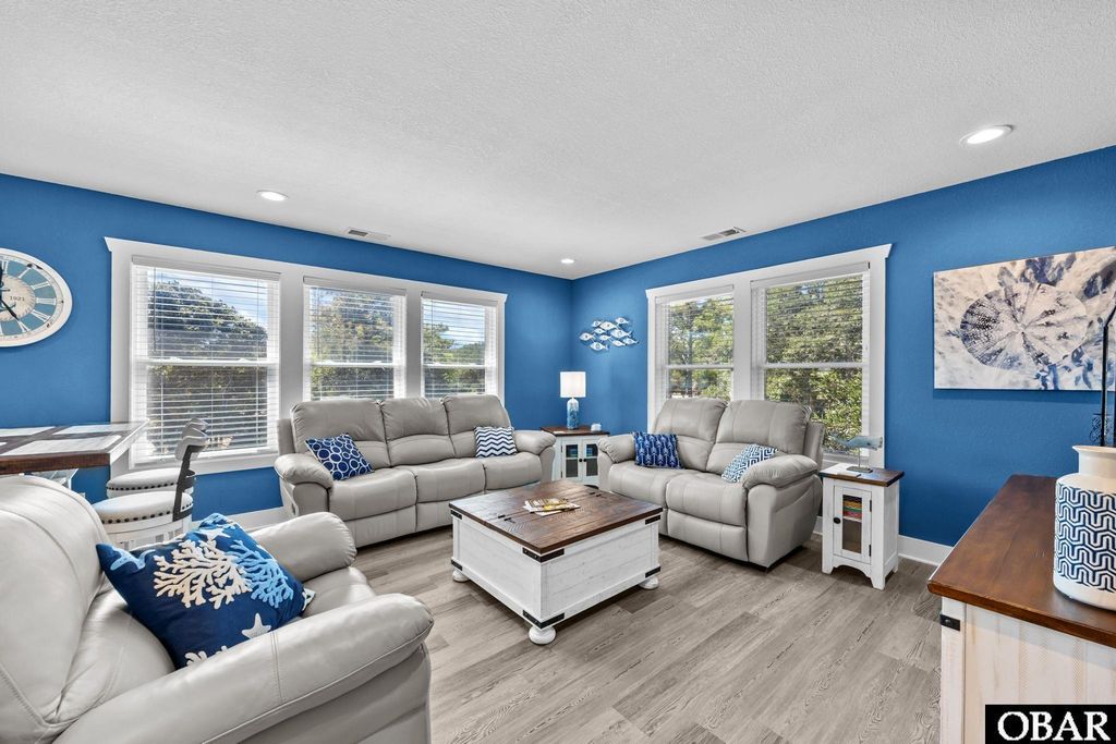 Image 8 of property listing at 2364 Carova Road Lot 6, Corolla, NC 27927