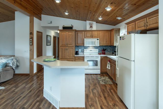 27588 226th Street, Underwood, MN 56586