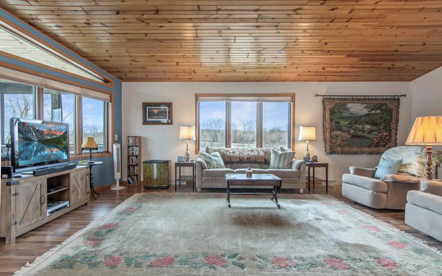 27588 226th Street, Underwood, MN 56586