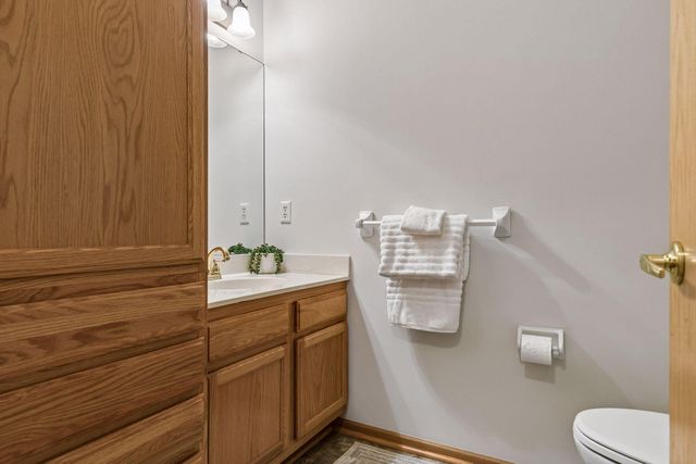 1842 Cliff Lake Court, Eagan, MN 55122