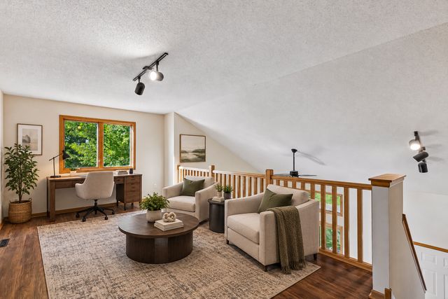 1842 Cliff Lake Court, Eagan, MN 55122