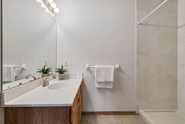 1842 Cliff Lake Court, Eagan, MN 55122