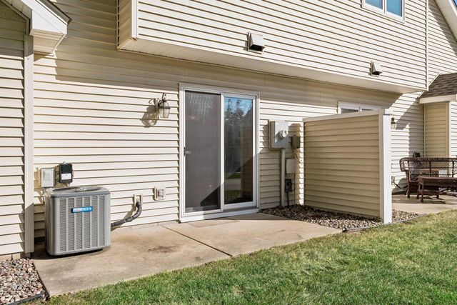 1842 Cliff Lake Court, Eagan, MN 55122