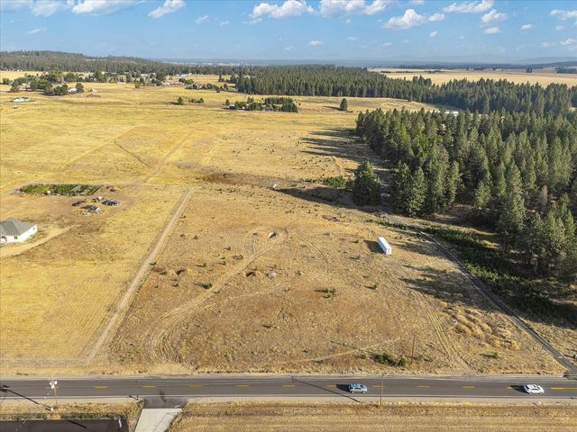 1702 W Monroe Rd, Colbert, WA 99005