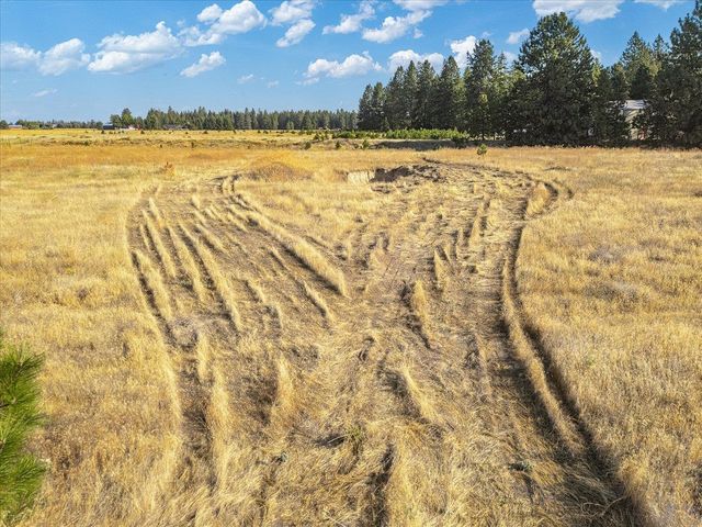 1702 W Monroe Rd, Colbert, WA 99005