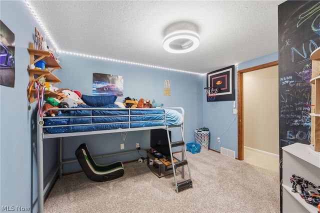 74 Landings Way, Avon Lake, OH 44012