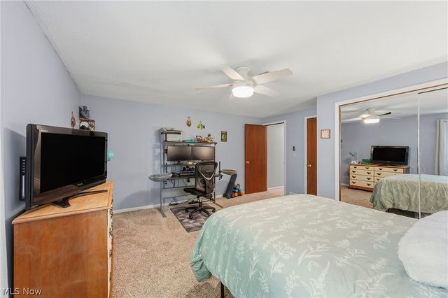 74 Landings Way, Avon Lake, OH 44012