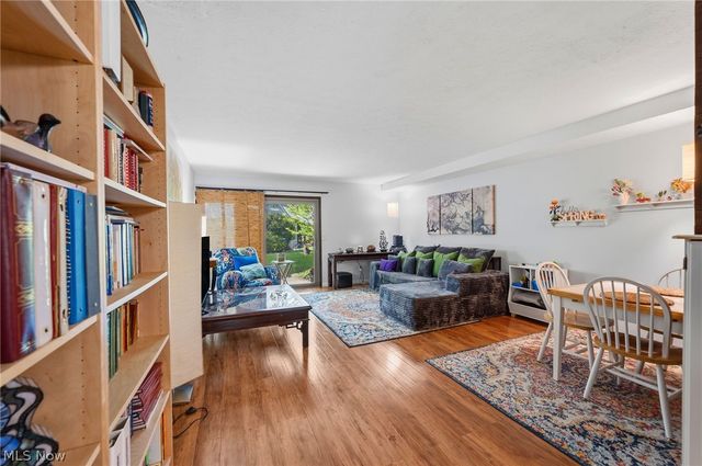 74 Landings Way, Avon Lake, OH 44012