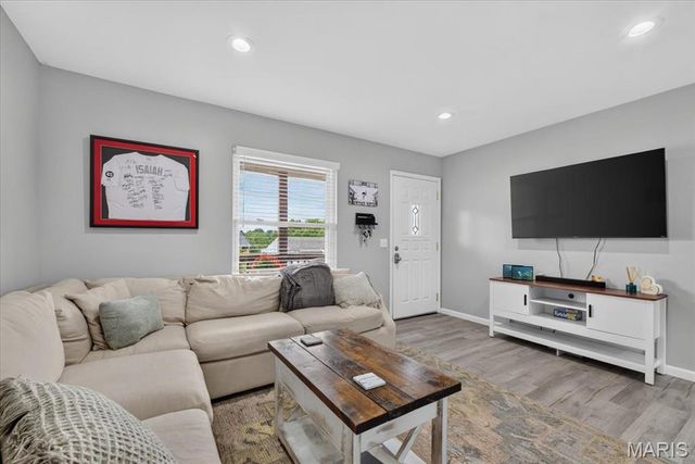 2512 Wellesley Drive, High Ridge, MO 63049