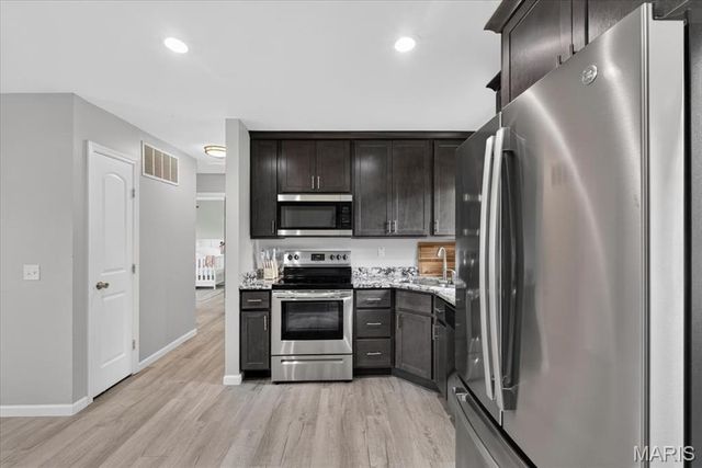 2512 Wellesley Drive, High Ridge, MO 63049