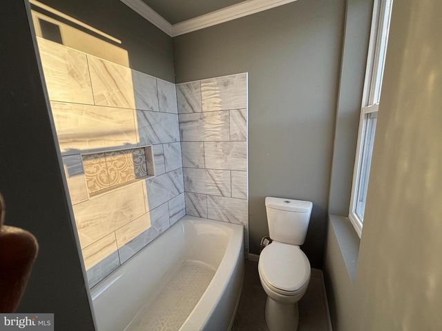 5463 LEBANON AVE, Philadelphia, PA 19131