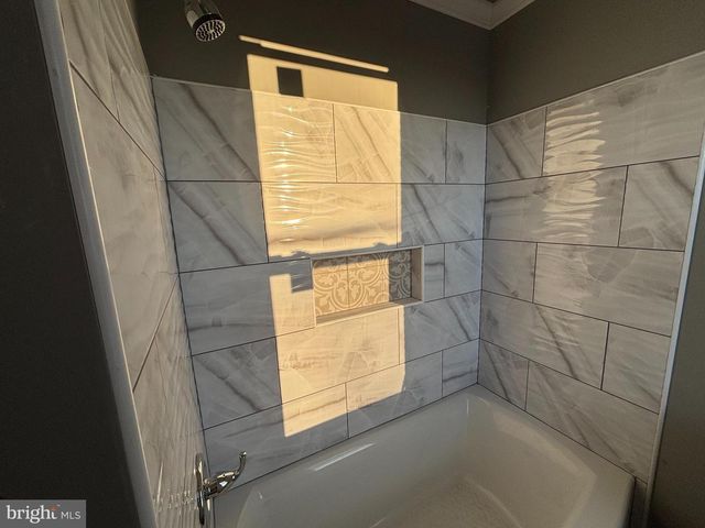 5463 LEBANON AVE, Philadelphia, PA 19131