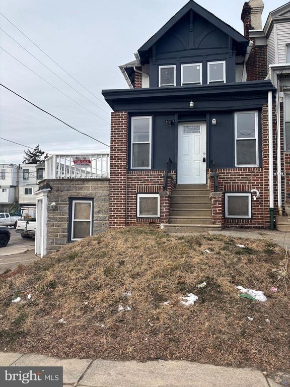 5463 LEBANON AVE, Philadelphia, PA 19131