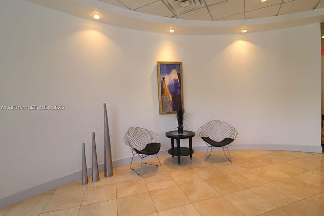 401 69th St 404, Miami Beach, FL 33141