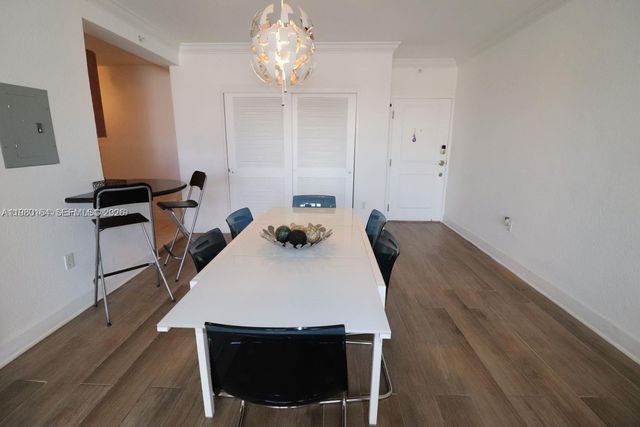 401 69th St 404, Miami Beach, FL 33141