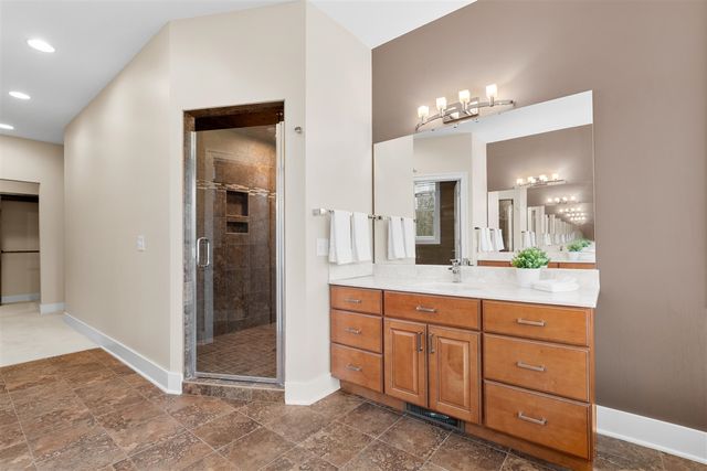 6570 N 39th Street, Augusta, MI 49012