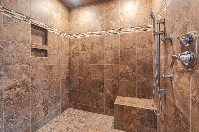 6570 N 39th Street, Augusta, MI 49012