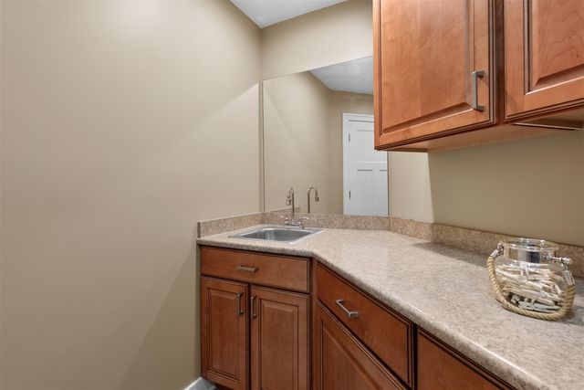 6570 N 39th Street, Augusta, MI 49012